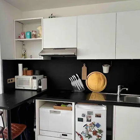 Cozy Well Located דירה *