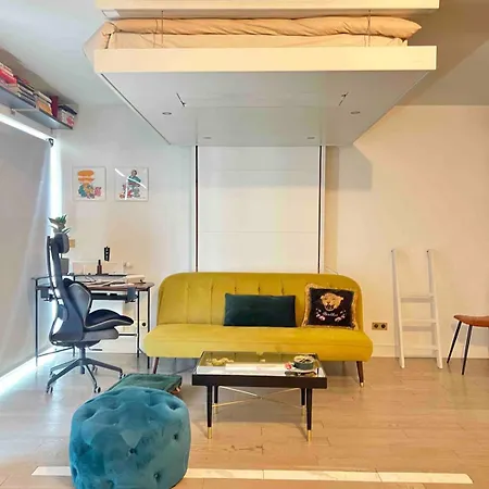 Apartment Cozy Well Located *