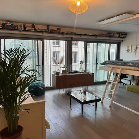 Cozy Well Located Apartment *