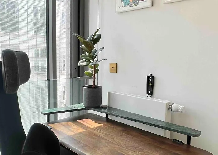 アパート Cozy Well Located