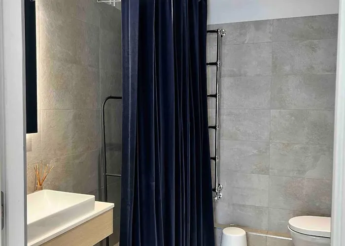 アパート Cozy Well Located *